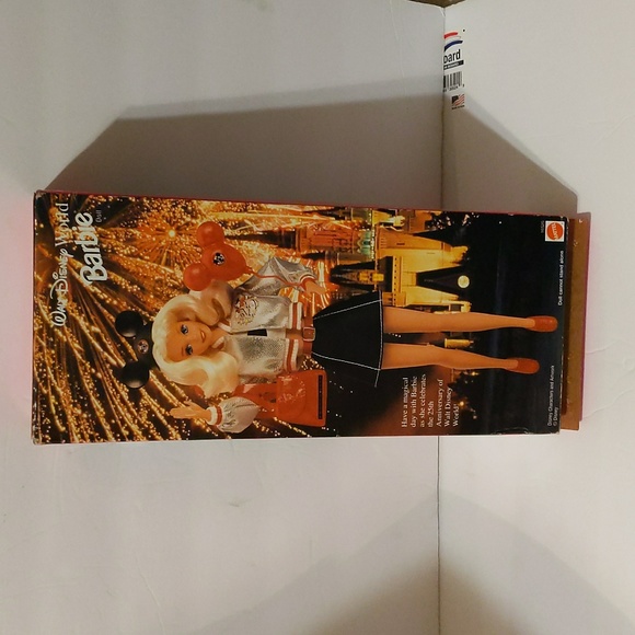 Barbie Walt Disney World 25th anniversary Doll - Picture 4 of 6